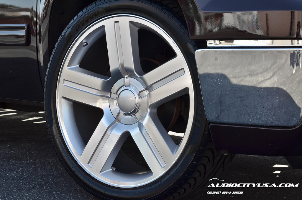 photo 1 GMC Sierra 1500 custom wheels Texas Edition 24x10.0, ET +31, tire size 305/35 R24. x ET 