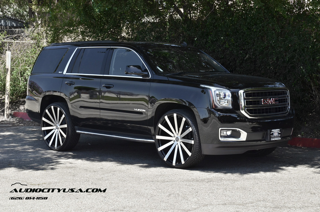 photo 3 GMC Yukon custom wheels Velocity VW 12 28x10.0, ET , tire size 295/25 R28. x ET 