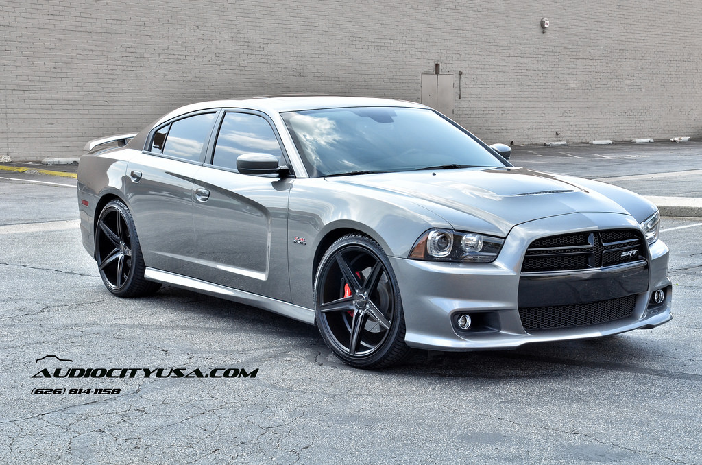 photo 2 Dodge Charger custom wheels Savini BM8 22x9.0, ET , tire size 265/35 R22. 22x10.5 ET 295/30 R22