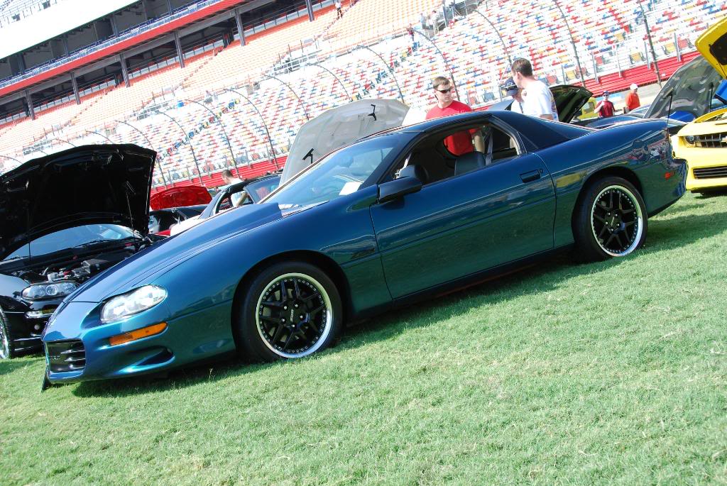 photo 1 Chevrolet Camaro custom wheels   17x9.5, ET , tire size 275/40 R17. 18x10.5 ET 295/25 R18