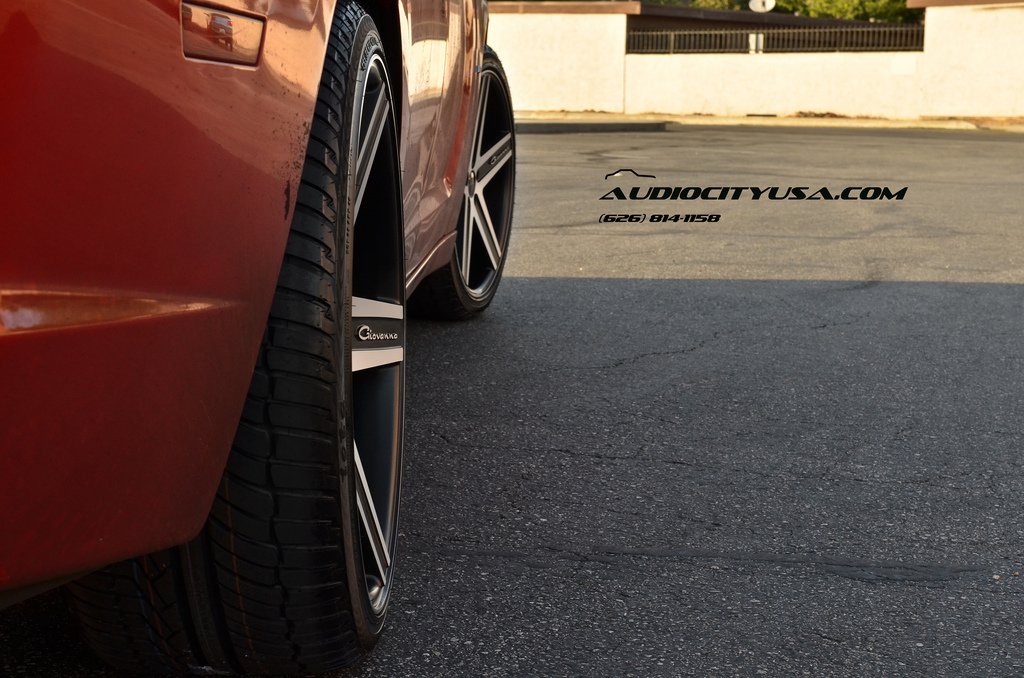 photo 2 Dodge Charger custom wheels Giovanna Dramadio RL 22x9.0, ET , tire size 265/35 R22. 22x10.5 ET 295/30 R22