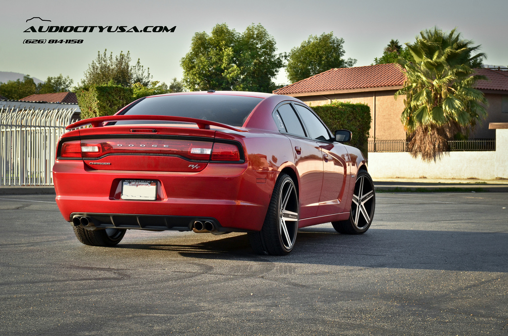 photo 5 Dodge Charger custom wheels Giovanna Dramadio RL 22x9.0, ET , tire size 265/35 R22. 22x10.5 ET 295/30 R22