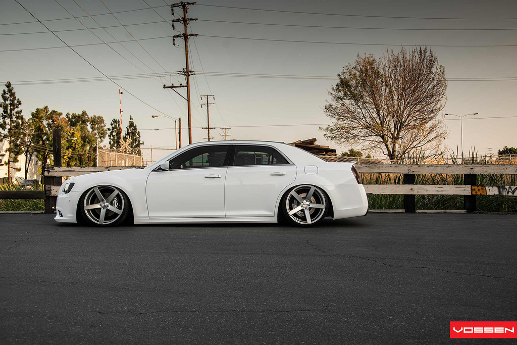 photo 4 Chrysler 300C custom wheels Vossen CV3 22x9.0, ET , tire size X R22. 22x10.5 ET