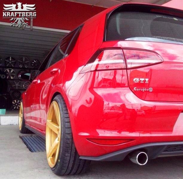 photo 2 Volkswagen Golf GTI custom wheels Vossen VVSCV3 19x8.5, ET +45, tire size X R19. 19x9.5 ET+45 