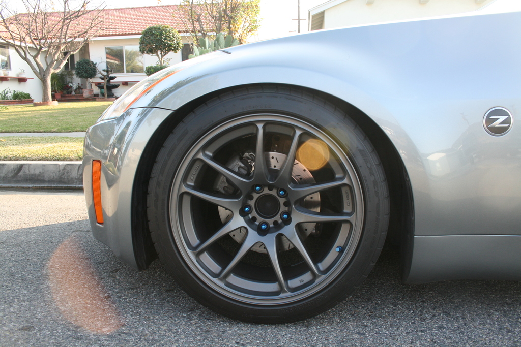 photo 5 Nissan 350Z custom wheels Work Wheels Emotion CR 18x9.5, ET +12, tire size 245/40 R18. 18x9.5 ET-3