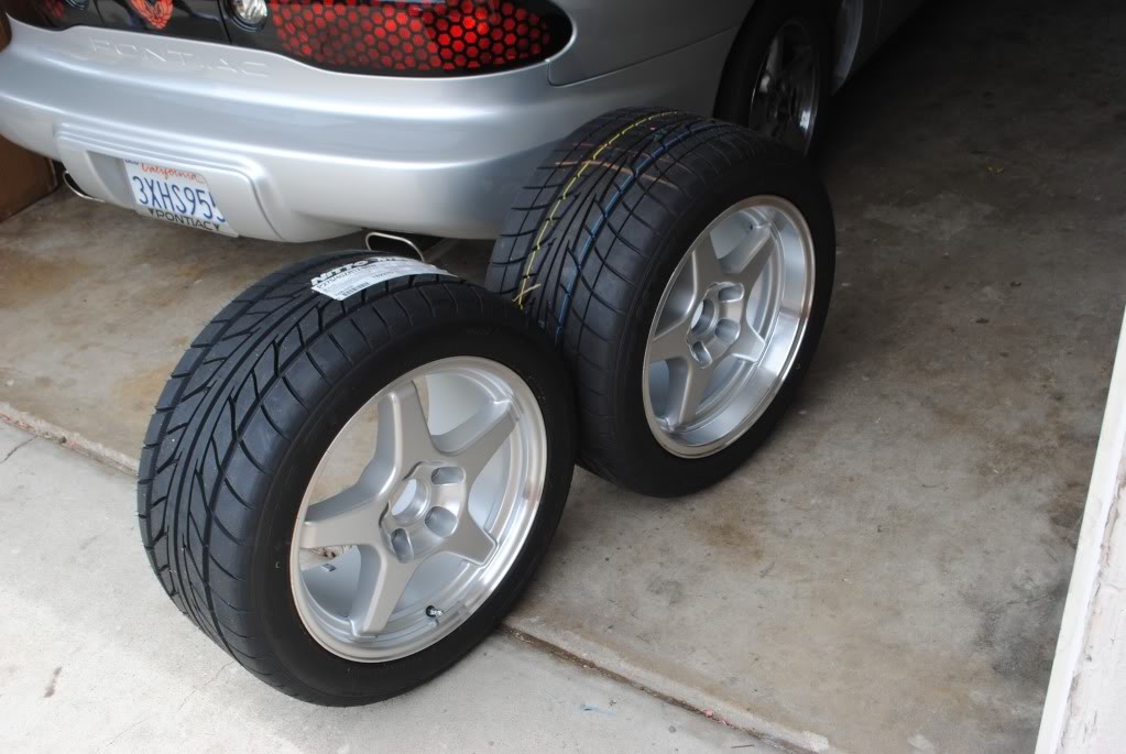 photo 3 Chevrolet Camaro custom wheels Silver ZR1 17x9.0, ET , tire size X R17. 17x11.0 ET