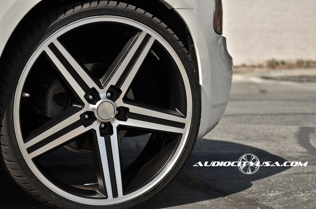 photo 1 Dodge Charger custom wheels IROC  24x9.0, ET , tire size 275/25 R24. x ET