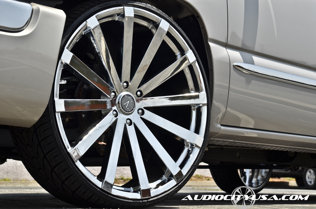 photo 1 GMC Sierra 1500 custom wheels Velocity VW 12 26x10.0, ET , tire size 275/25 R26. x ET 