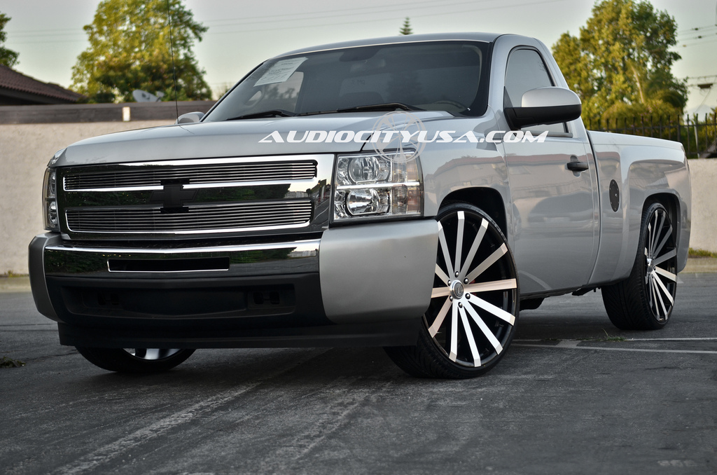 photo 2 Chevrolet Silverado 1500 custom wheels Velocity VW 12 26x10.0, ET , tire size 255/30 R26. x ET