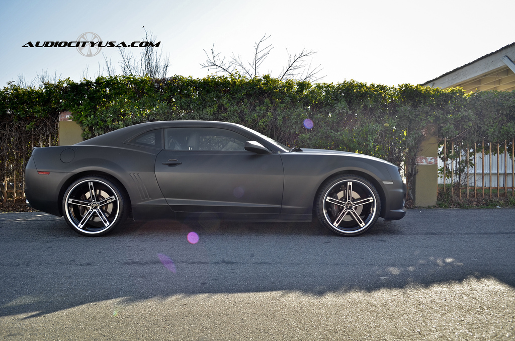 photo 4 Chevrolet Camaro custom wheels Zenetti Capri bm 22x9.0, ET , tire size 265/35 R22. 22x10.5 ET 295/30 R22