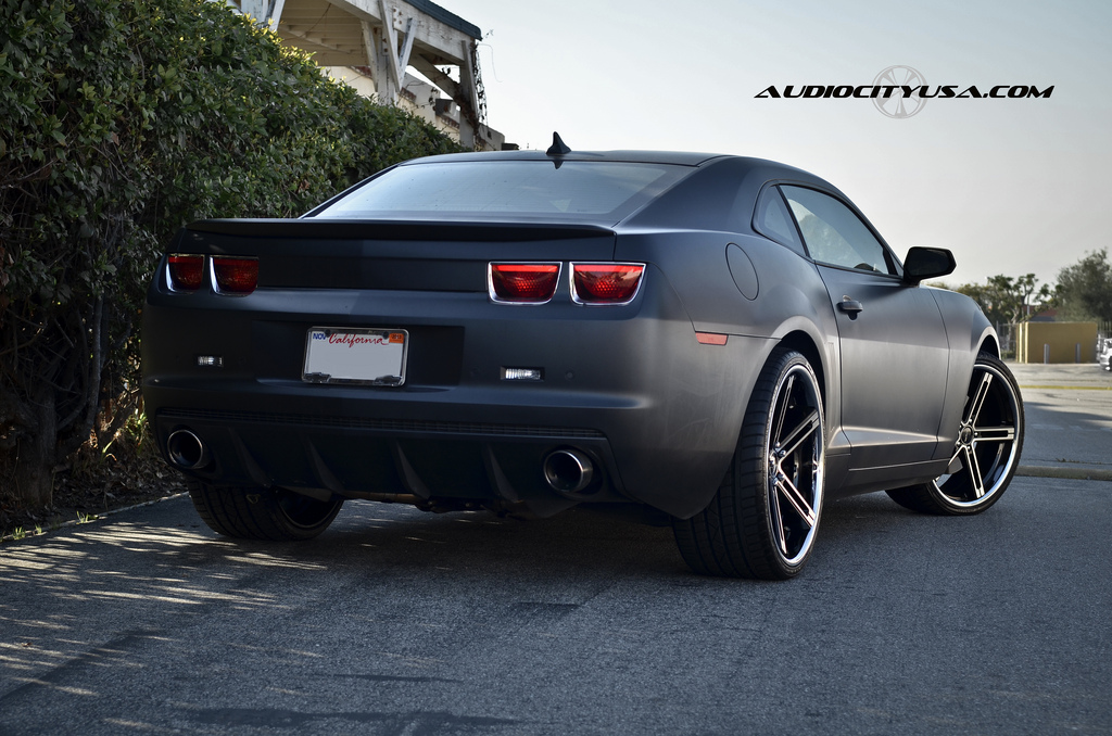 photo 6 Chevrolet Camaro custom wheels Zenetti Capri bm 22x9.0, ET , tire size 265/35 R22. 22x10.5 ET 295/30 R22