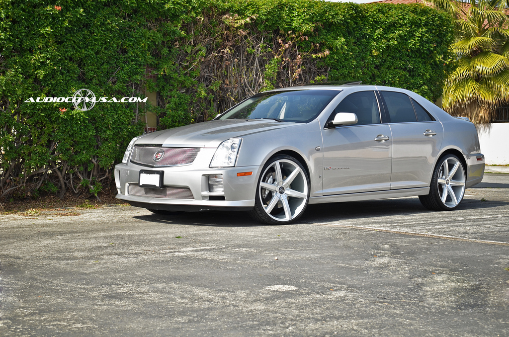 photo 2 Cadillac STS-V custom wheels Lexani R Six 22x9.0, ET , tire size 245/30 R22. 22x10.0 ET 275/25 R22