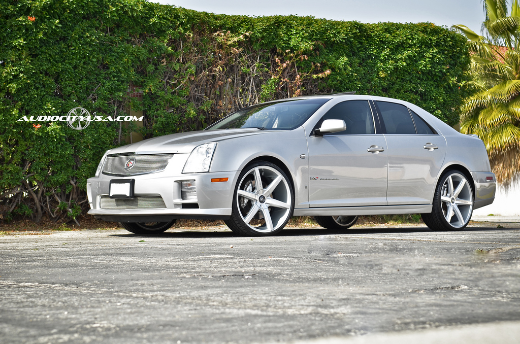 photo 4 Cadillac STS-V custom wheels Lexani R Six 22x9.0, ET , tire size 245/30 R22. 22x10.0 ET 275/25 R22