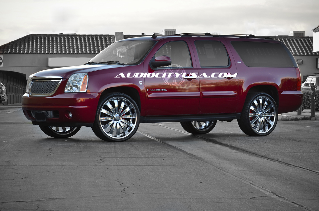 photo 2 GMC Yukon custom wheels Versante 225 26x10.0, ET , tire size 305/30 R26. x ET 