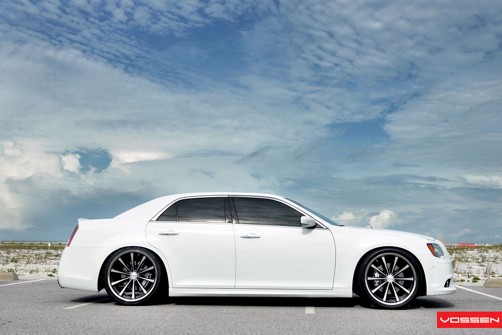 photo 2 Chrysler 300C custom wheels Vossen CV1 22x, ET , tire size X R22. x ET