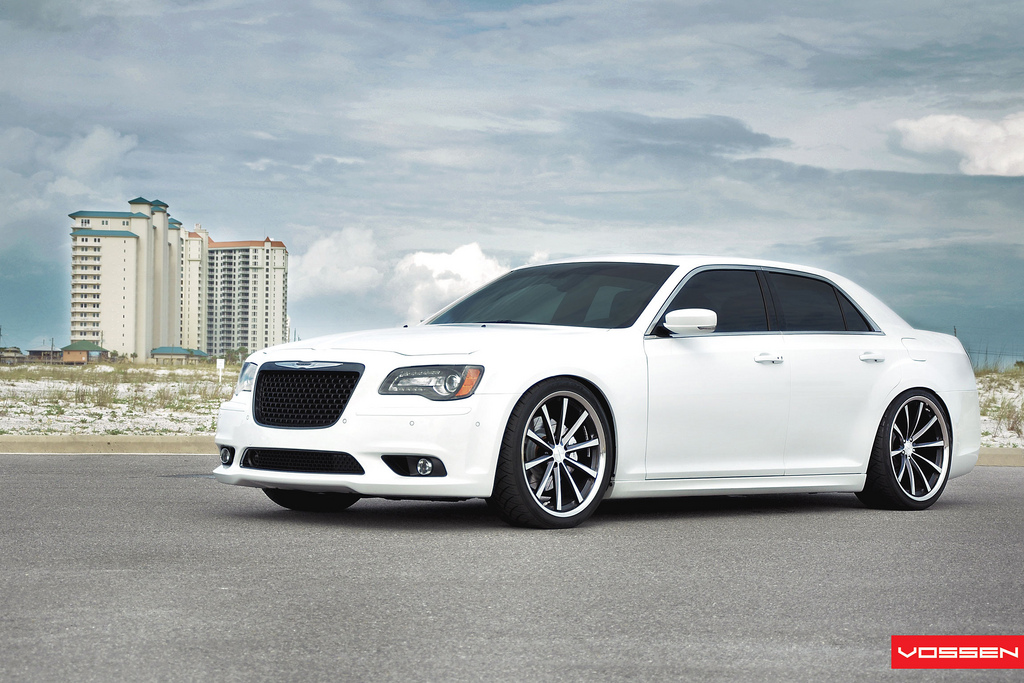 photo 4 Chrysler 300C custom wheels Vossen CV1 22x, ET , tire size X R22. x ET