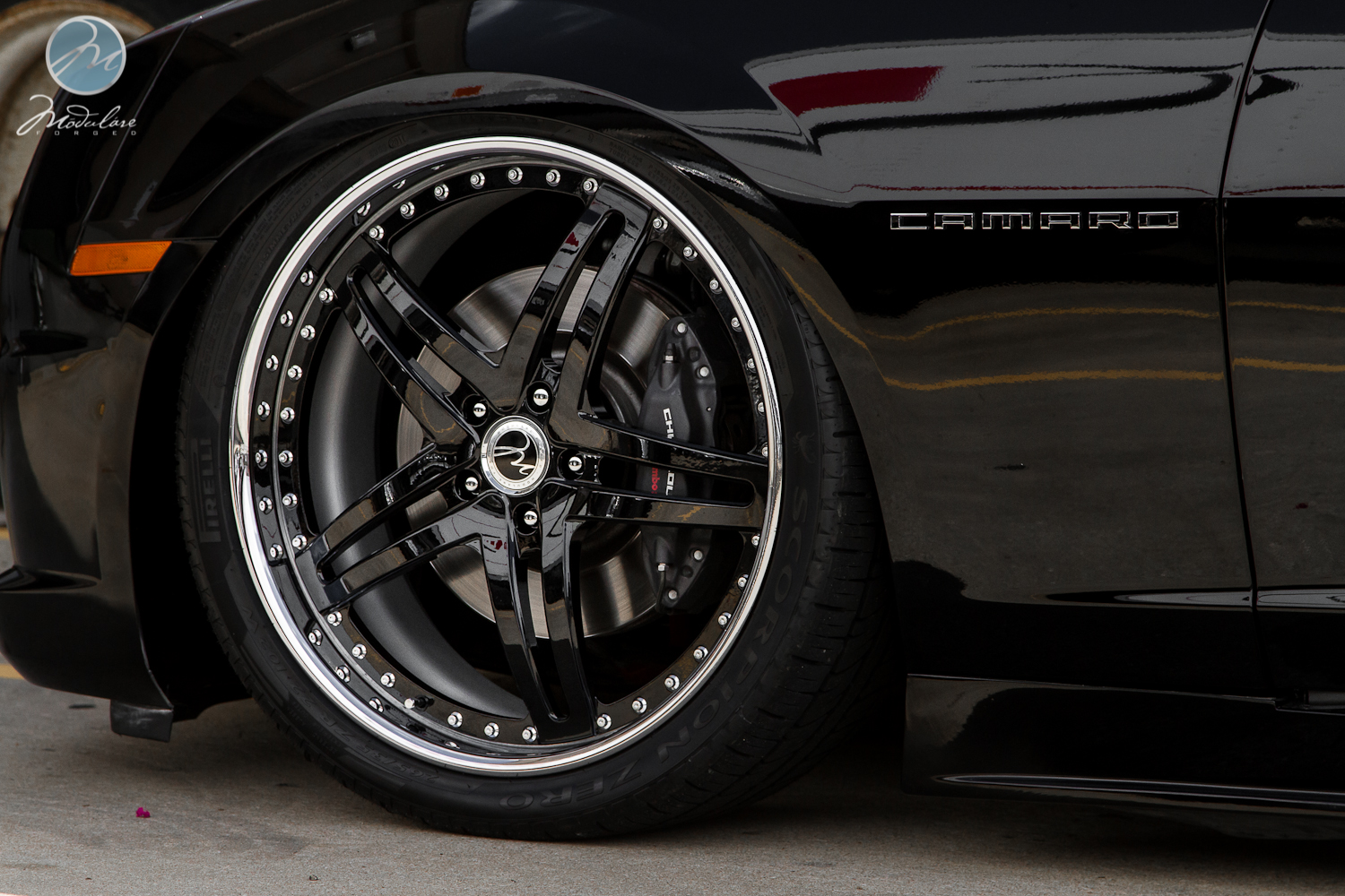 photo 1 Chevrolet Camaro custom wheels Modulare M22 22x9.0, ET , tire size 265/35 R22. 22x10.5 ET 295/30 R22