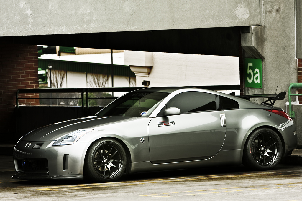 photo 1 Nissan 350Z custom wheels Rota Torque R 18x9.5, ET +20, tire size 255/35 R18. x ET 295/30 R