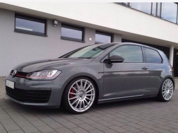 photo 1 Volkswagen Golf GTI custom wheels OZ  SUPERTURISMO LM 19x8.5, ET +44, tire size X R19. x ET 