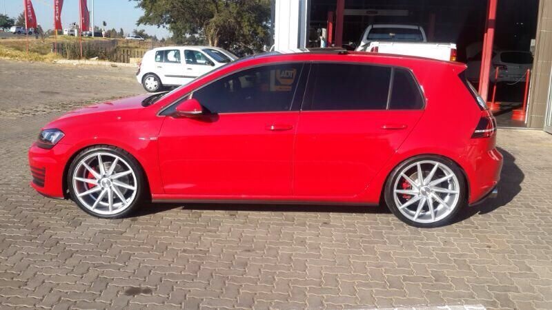photo 4 Volkswagen Golf GTI custom wheels VOSSEN  CVT  19x8.5, ET +45, tire size X R19. x ET 