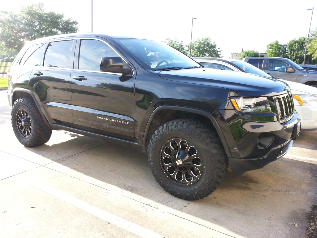 photo 2 Jeep Grand Cherokee custom wheels KMC  XD Bomb 18x9.0, ET +30, tire size 285/65 R18. x ET 