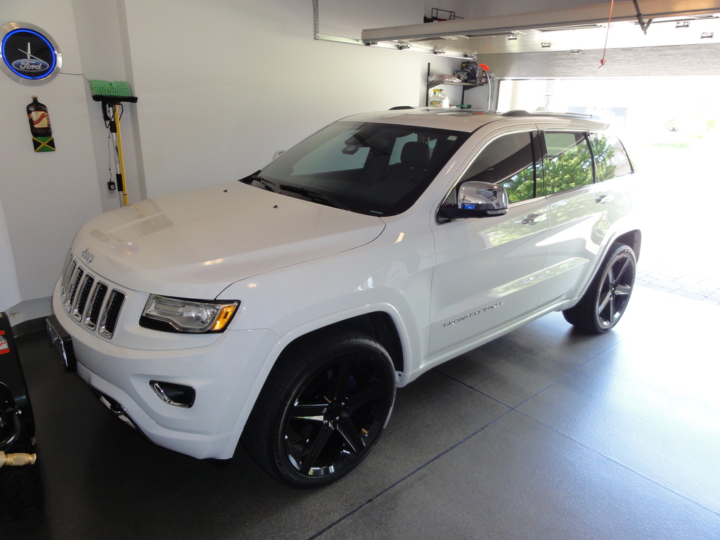 photo 3 Jeep Grand Cherokee custom wheels FR  22x10.0, ET , tire size 305/35 R22. x ET 