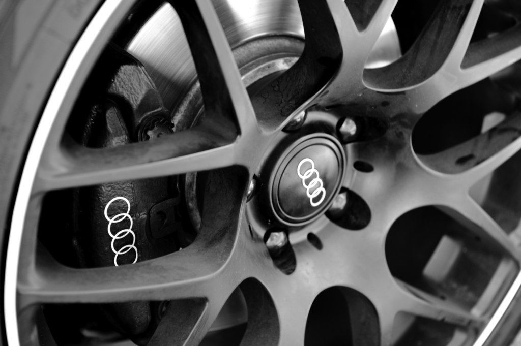 photo 1 Audi A4 custom wheels VMR  V710  19x8.5, ET +35, tire size 255/35 R19. 19x8.5 ET+30 