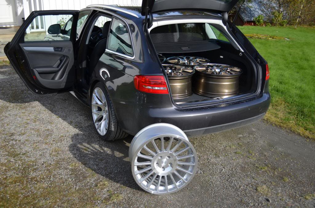 photo 1 Audi A4 custom wheels Rotiform  IND 19x8.5, ET +33, tire size 235/35 R19. 19x8.5 ET+30