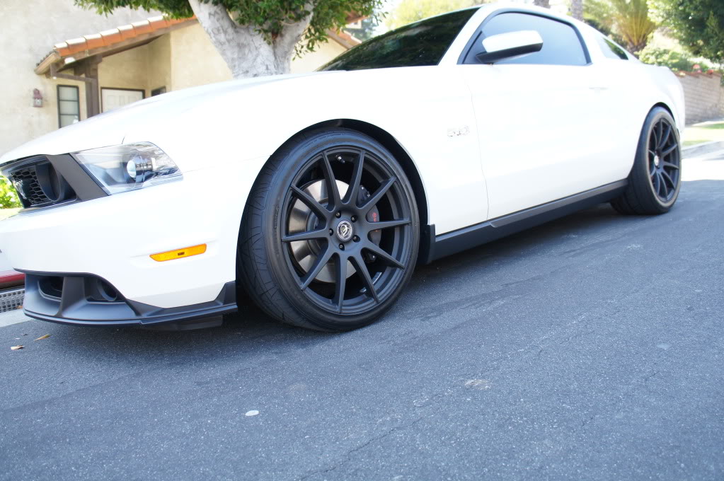 photo 1 Ford Mustang custom wheels Forgestar CF10 20x9.0, ET , tire size 255/35 R20. 20x11.0 ET 315/35 R20