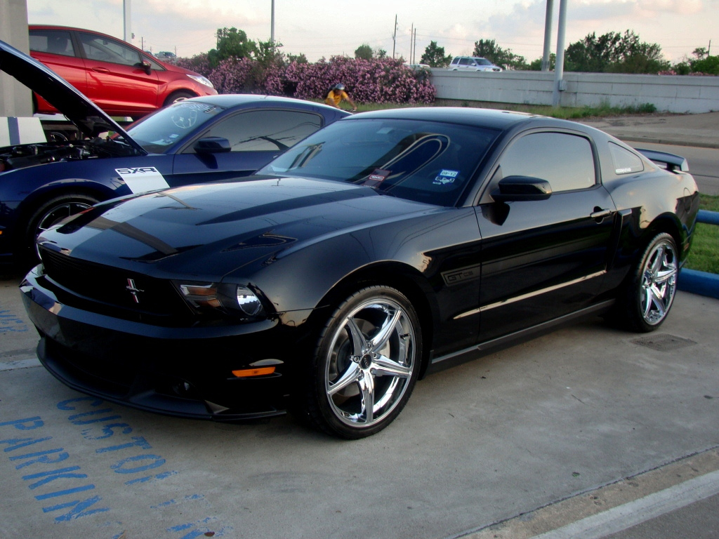 photo 6 Ford Mustang custom wheels Foose  20x8.5, ET , tire size 255/35 R20. 20x10.0 ET 285/30 R20
