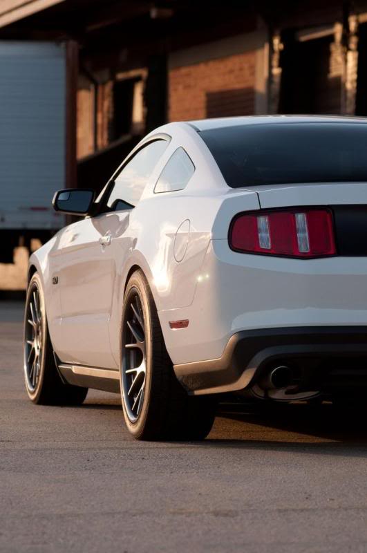photo 2 Ford Mustang custom wheels Vossen VVS-CV2 20x9.0, ET +32, tire size 255/35 R20. 20x10.5 ET+45 295/35 R20