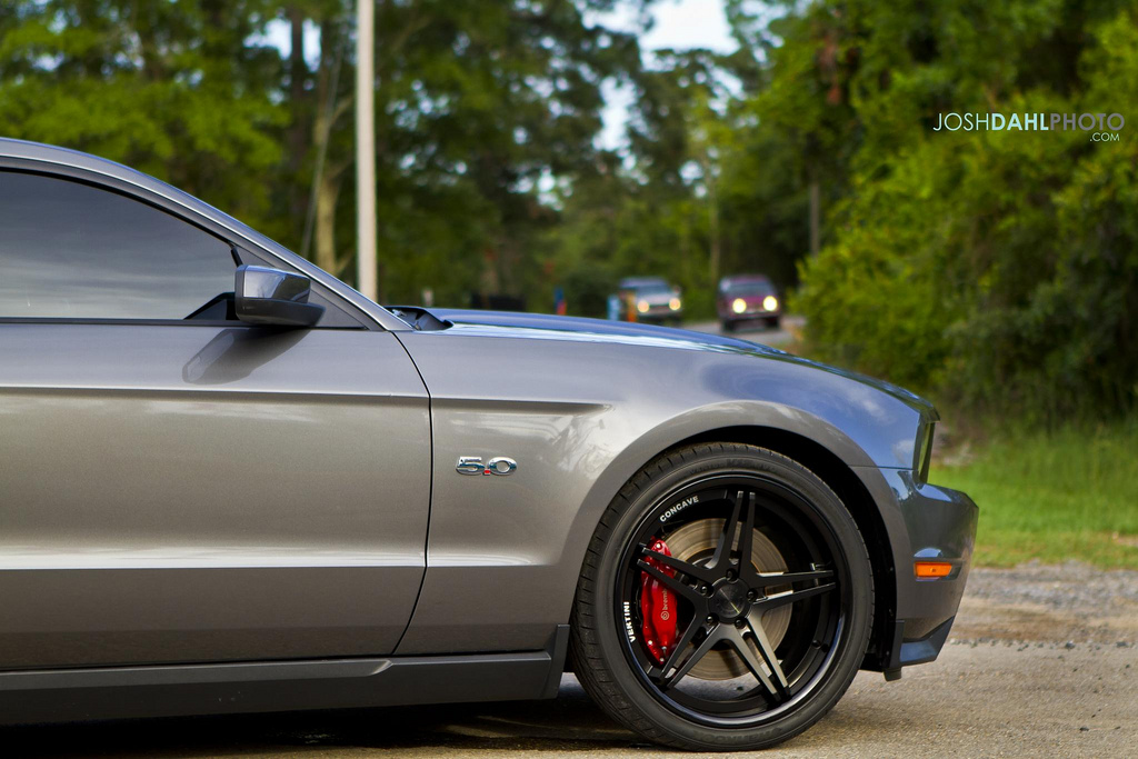 photo 4 Ford Mustang custom wheels Vertini Concave Monaco  20x8.5, ET +32, tire size 255/35 R20. 20x10.0 ET+38 285/30 R20