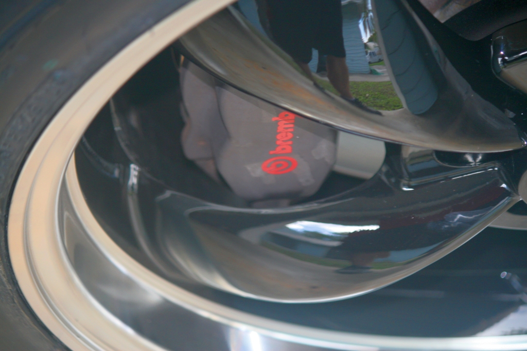 photo 3 Ford Mustang custom wheels American Racing  Torq Thrust M 20x8.5, ET +32, tire size 255/35 R20. 20x10.0 ET+34 275/35 R20