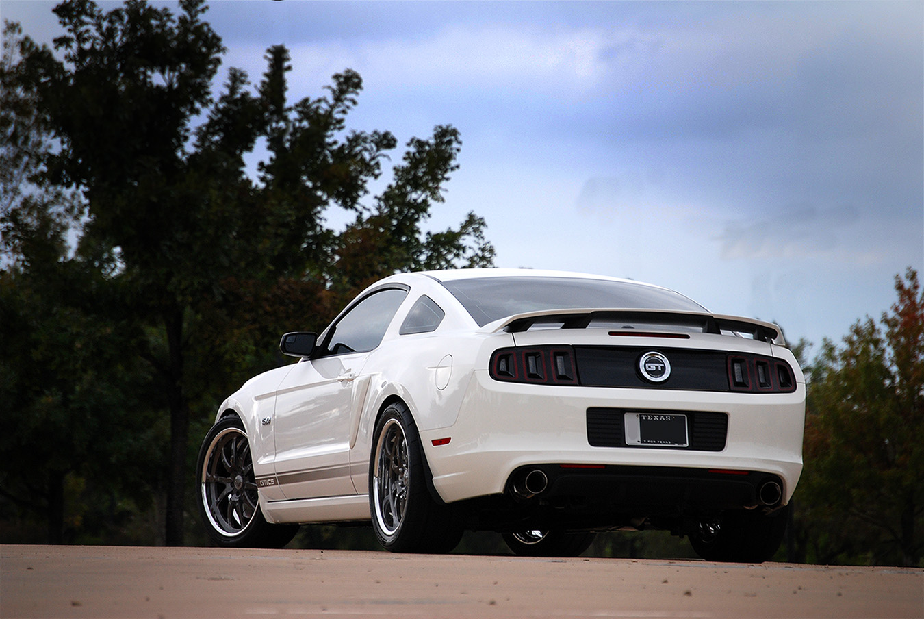 photo 5 Ford Mustang custom wheels Forged  Super Sport 20x9.0, ET , tire size 275/35 R20. 20x10.5 ET 315/35 R20
