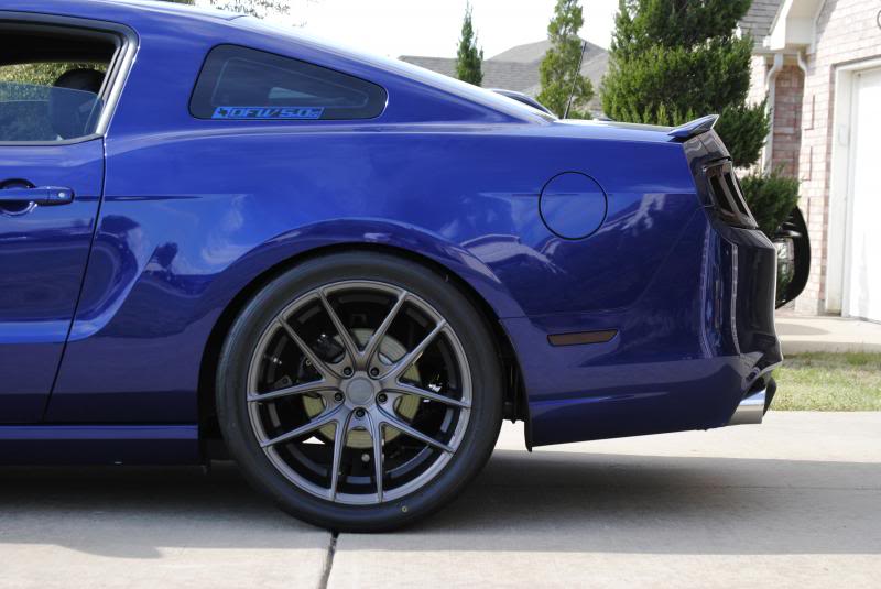 photo 2 Ford Mustang custom wheels Niche  Targa  20x10.0, ET +40, tire size 295/35 R20. x ET 