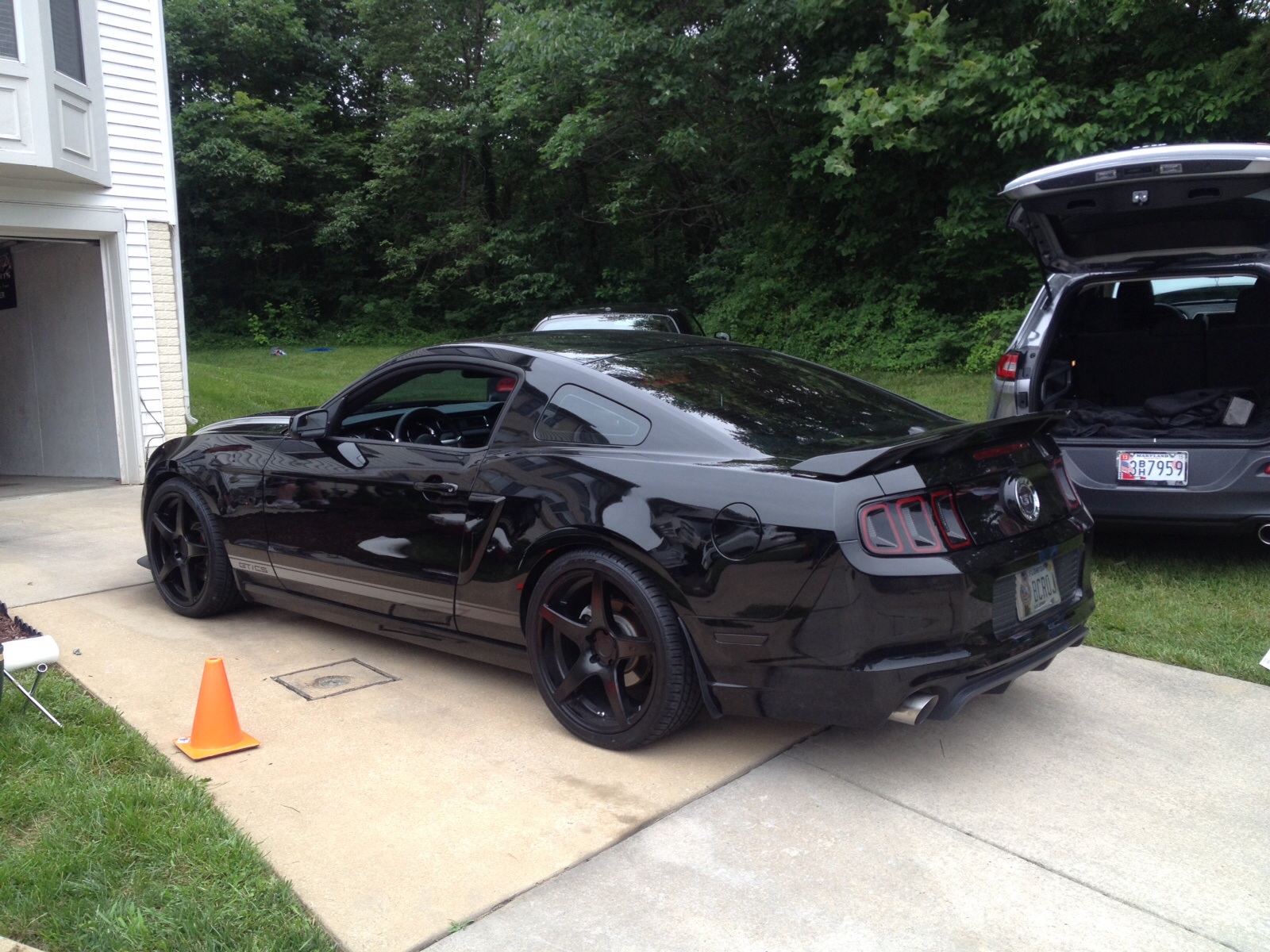 photo 1 Ford Mustang custom wheels Niche  GT-5 20x8.5, ET +20, tire size 255/35 R20. 20x10.0 ET+40 295/30 R20