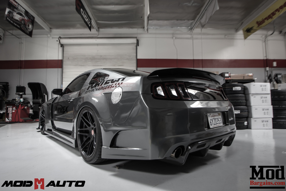 photo 3 Ford Mustang custom wheels Forgestar F14 20x10.5, ET +5, tire size 275/35 R20. 20x12.0 ET+25 315/35 R20