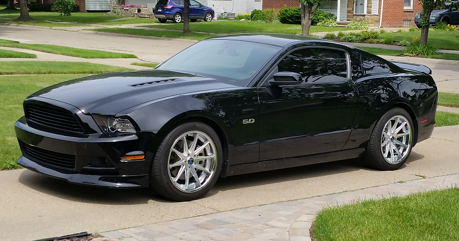 photo 1 Ford Mustang custom wheels Rohana  RC10 19x8.5, ET , tire size 275/40 R19. 19x9.5 ET