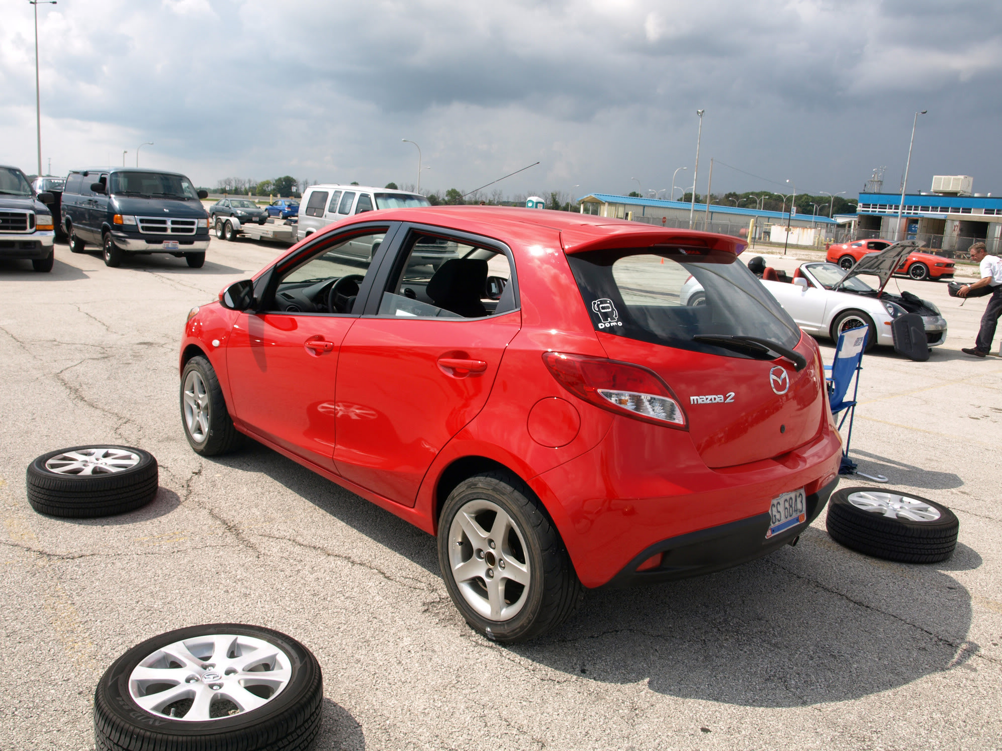 photo 2 Mazda Mazda2 custom wheels   15x7.0, ET +35, tire size 205/50 R15. x ET 