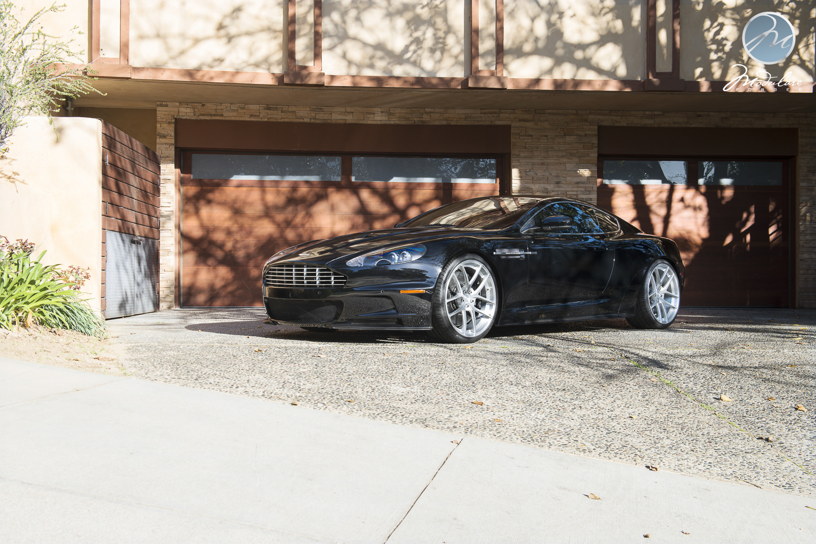 photo 7 Aston Martin DBS custom wheels Modulare  B18 Evo 21x, ET , tire size X R21. x ET