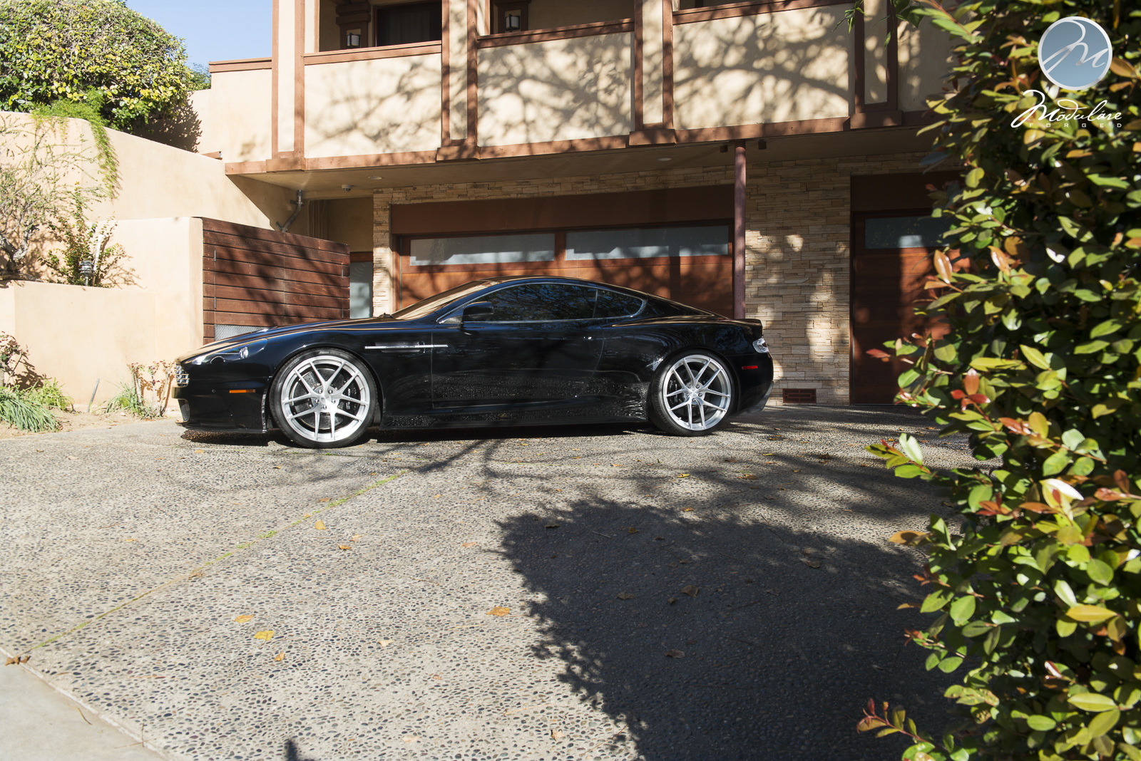 photo 9 Aston Martin DBS custom wheels Modulare  B18 Evo 21x, ET , tire size X R21. x ET