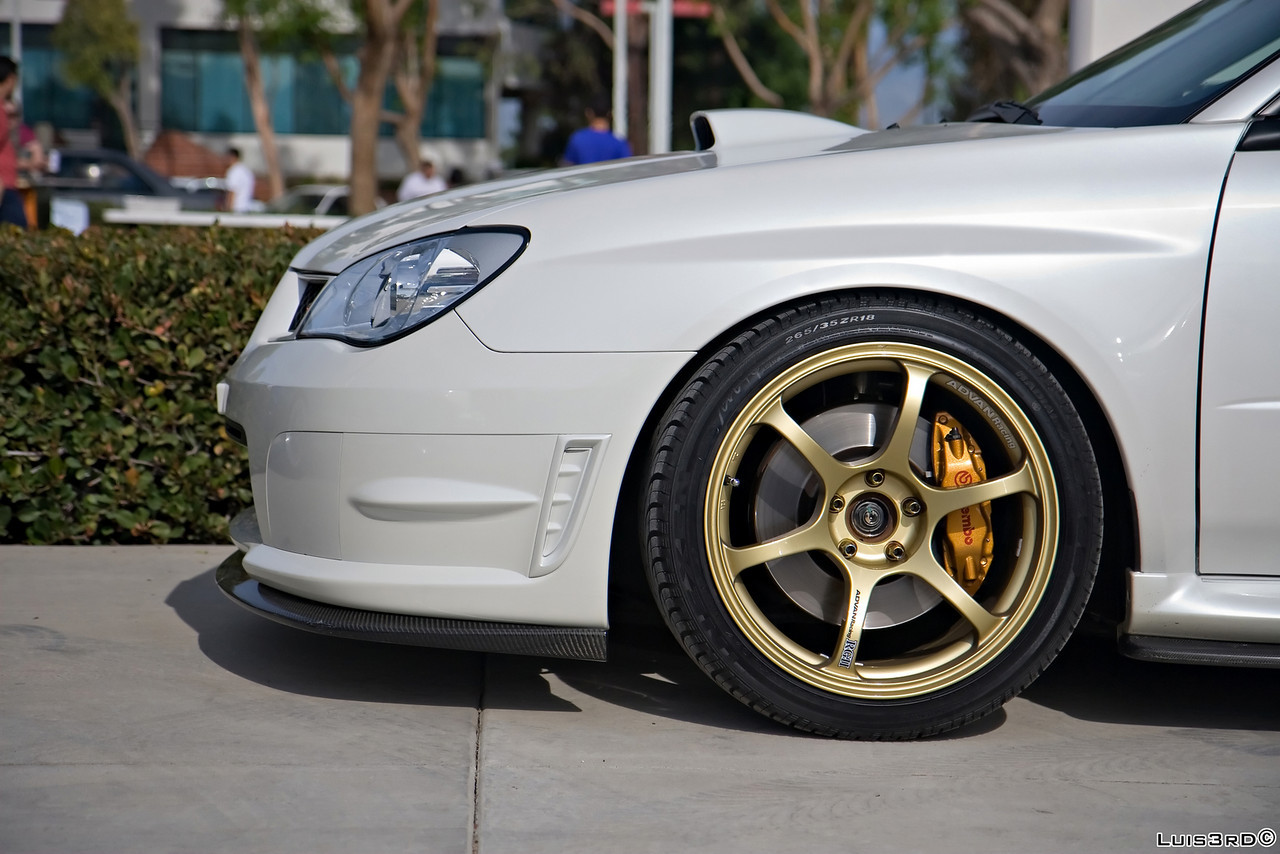 photo 2 Subaru Impreza WRX STi custom wheels Advan RGII 18x10.0, ET +35, tire size 265/35 R18. 18x10.0 ET+35 