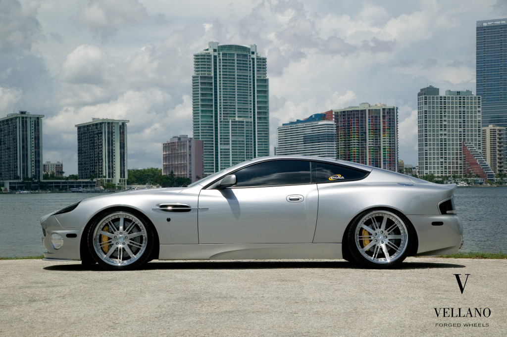 photo 2 Aston Martin Vanquish custom wheels Vellano  VSE  20x9.0, ET , tire size X R20. 20x11.0 ET