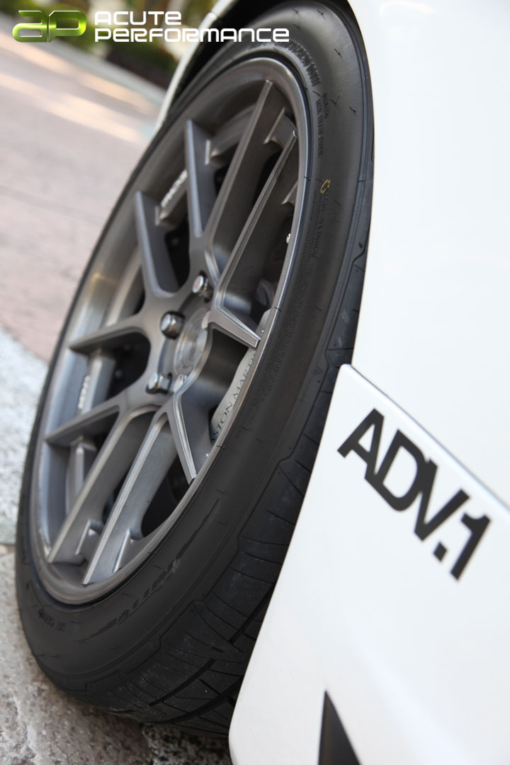 photo 7 Aston Martin DB9 custom wheels Adv.1  20x9.0, ET , tire size 255/35 R20. 20x11.0 ET 295/35 R20