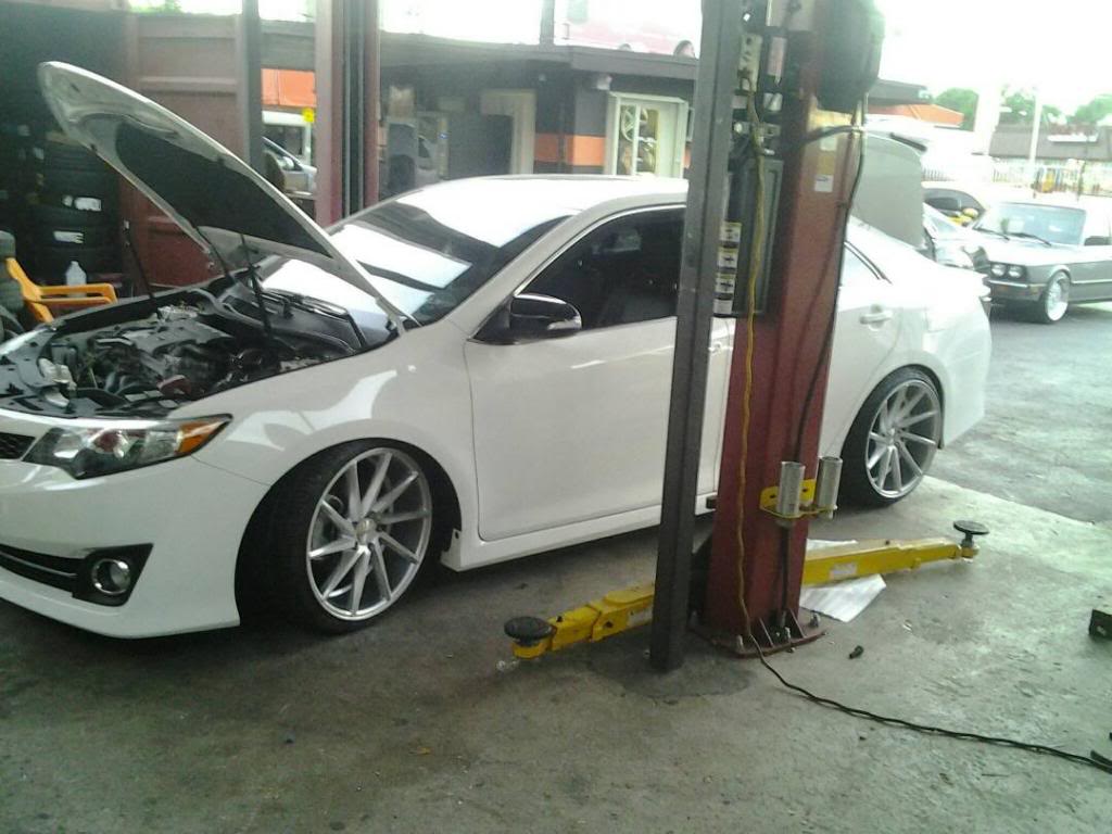 photo 4 Toyota Camry custom wheels Vossen  CVT  20x9.0, ET , tire size X R20. 20x10.5 ET 