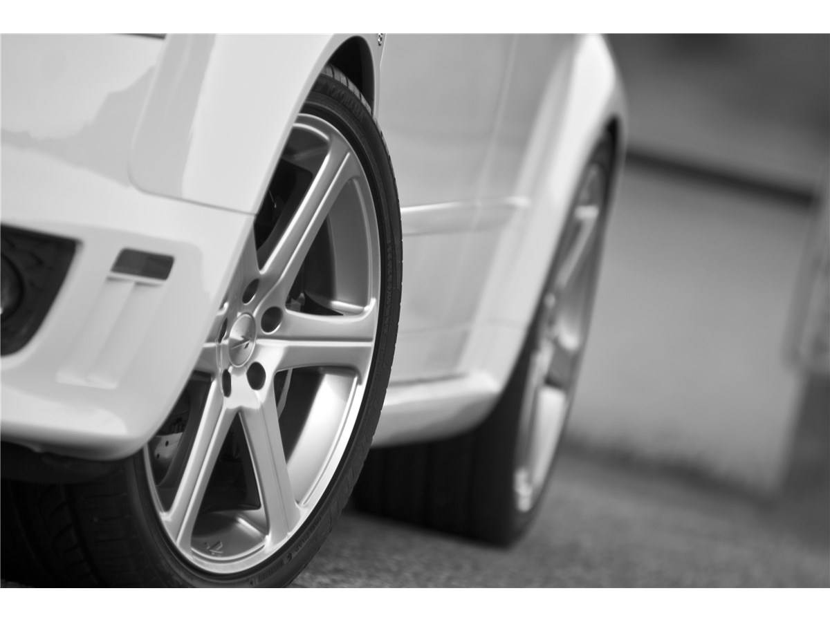 photo 1 Audi RS 4 custom wheels Kahn RS-S 19x8.5, ET +35, tire size X R19. x ET