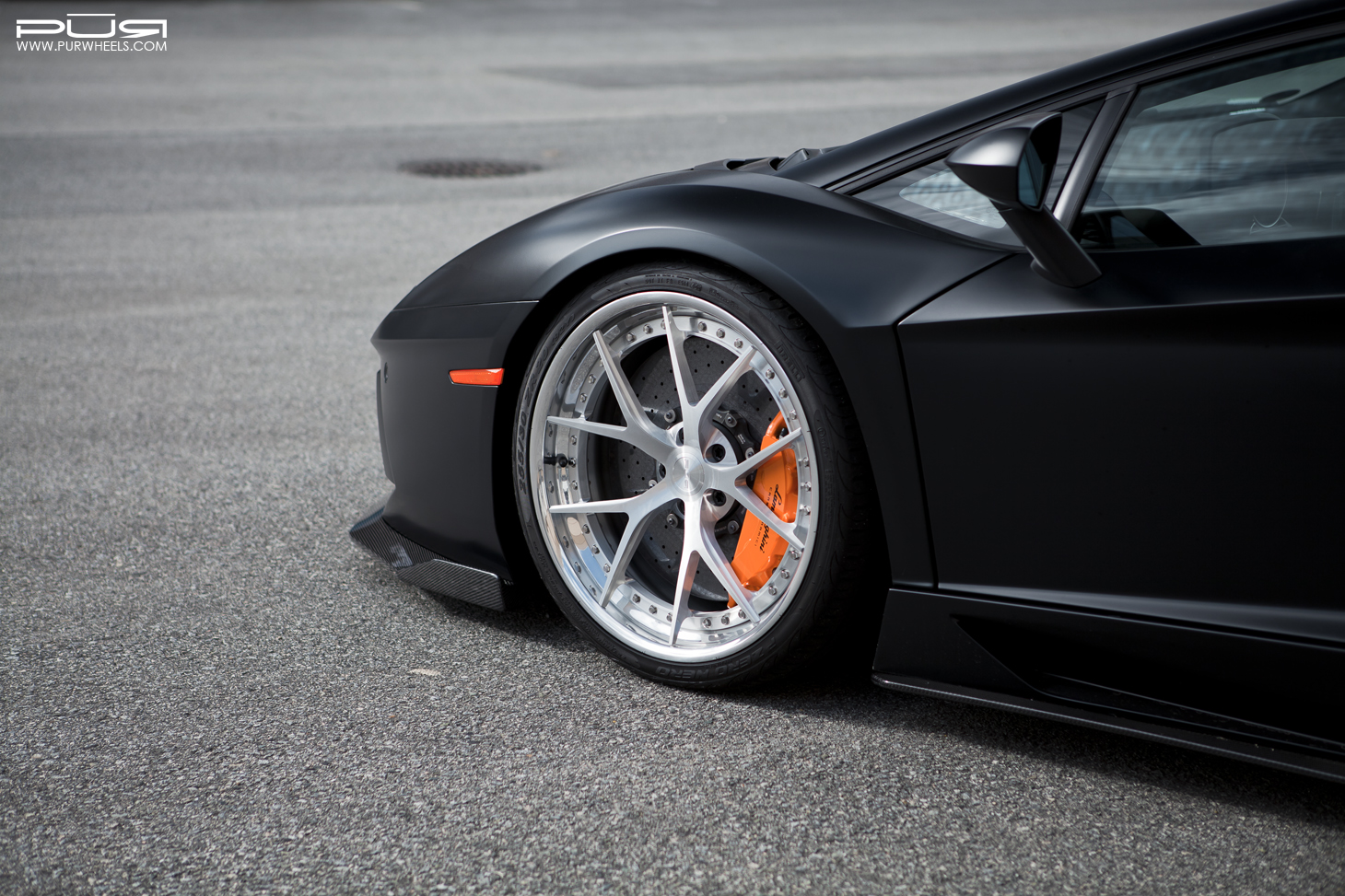 photo 1 Lamborghini Aventador custom wheels PUR LX04 20x9.0, ET , tire size X R20. 21x12.5 ET 