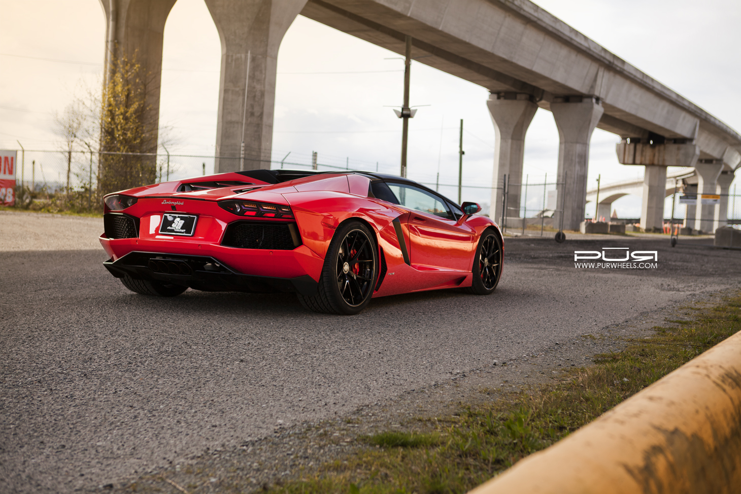 photo 5 Lamborghini Aventador custom wheels PUR LX04 20x9.0, ET , tire size X R20. 21x12.5 ET 