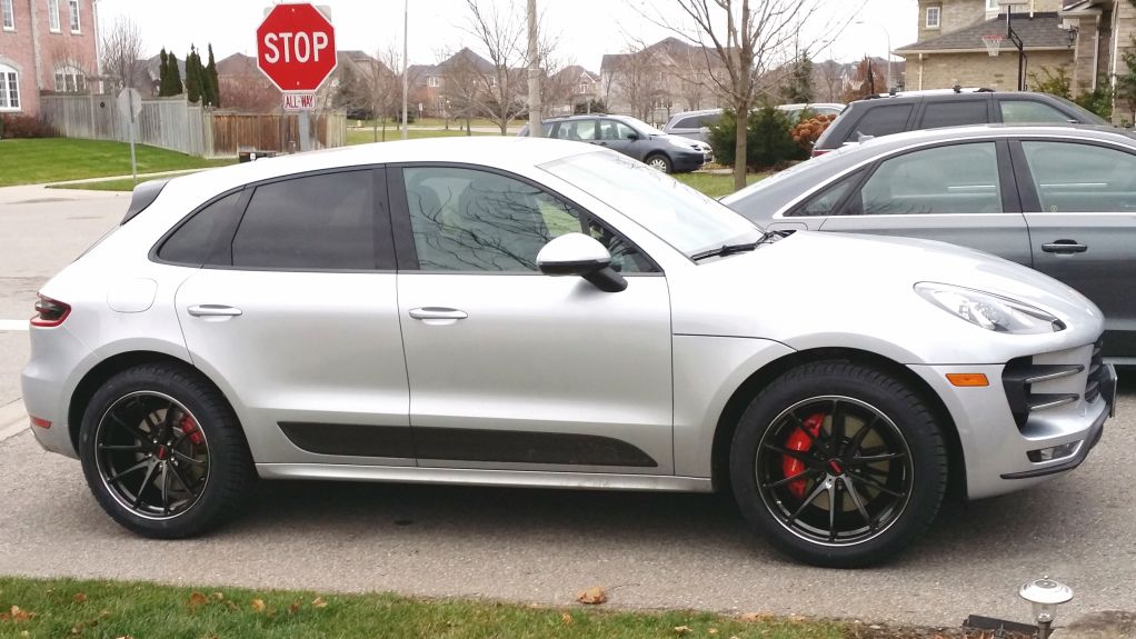 photo 1 Porsche Macan custom wheels   20x9.5, ET +19, tire size 275/45 R20. 20x9.5 ET+25 