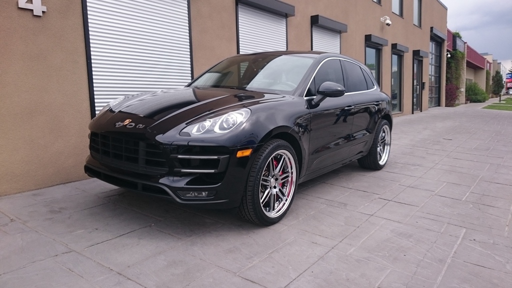 photo 2 Porsche Macan custom wheels Work  GR202 21x9.5, ET +18, tire size 265/40 R21. 21x10.5 ET+12 295/35 R21